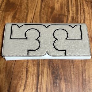 Brand new Tory Burch clutch